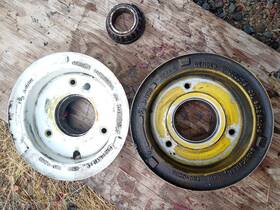 A-1780 Lake Buccaneer Amphibian La-4 Aircraft Gerdes Main Landing Gear Wheel