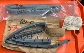 601-37049-3 Lear Jet 2 Ea Outboard Pylon Seal P/n