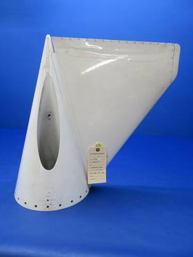 Learjet 2523003-36 Damaged 35a Right Hand Fuel Tip Tank Tail Cone 0526-408