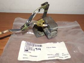 2625045-9 Learjet Limit Switch Assy