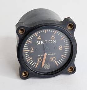 6702-66 Manning Maxwell & Moore Vintage Military Aircraft Suction Gauge And 2 1/4 Inch
