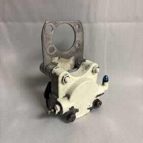 C30019 Mccauley Brake Caliper With Hardware Backing Plate And Fittings Works Well C30019 Mccauley Brake Caliper With Hardware Backing Plate And Fittings Works Well