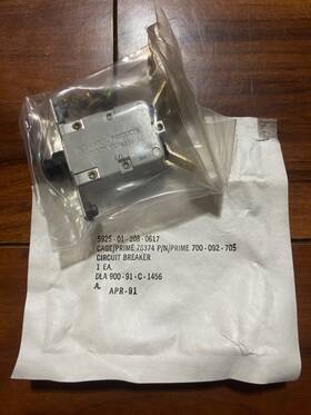 700-092-705 Mechanical Products Aircraft Circuit Breaker P/n Amps 7.5 Lockheed C-130
