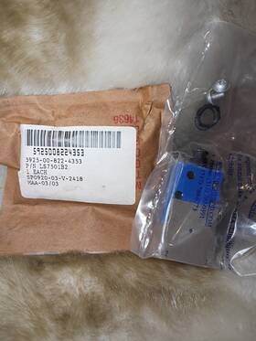 1500-016-2 Mechanical Products Ls7501b2 2 Amp Aircraft Circuit Breaker Kit New