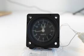 Md90-7 Mid-continent -continent Clock Part