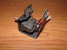 Ms24524-28 Military Standard Aircraft Switch With Release Cover