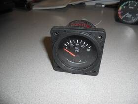 211-5052 Mitchell D -211-5052 Oil Pressure Guage 2 1/4 Inch P/n As Removed