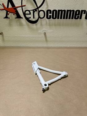 520006-2 Mooney M20 Rh Main Gear Truss Assy 3911