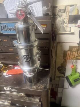 011114111812399 Mooneyes Mooney S Fire Extinguisher And Bracket