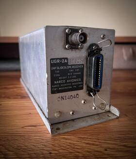 Ugr-2a27307 Narco Ugr-2a Avionics Uhf Glideslope Receiver Pn Aircraft Parts
