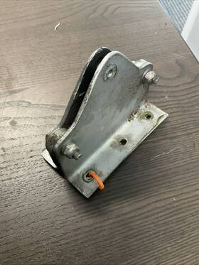 145-23403 Navion Rudder Hinge Bracket P/n