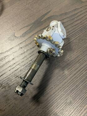 145-52308 Navion Control Tube Universal Joint And Sprocket P/n