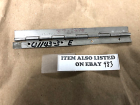 41143-002 New Hinge Piper
