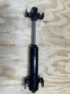 487558 Pa22 Landing Gear Shock Strut Used Onpipertri Pacer. And Colt Maybe Others