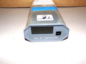 9912552-3 Penny & Giles 65018-005 And Ram Air Temperature Indicator Or