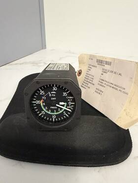Pilatus 965.23.23.202 Cabin Pressure Differential Indicator
