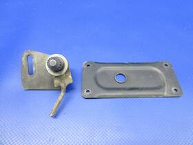 Pa-24-250 Piper 22643-00 Comanche Door Handle Shaft And Retainer Plate 0825-918