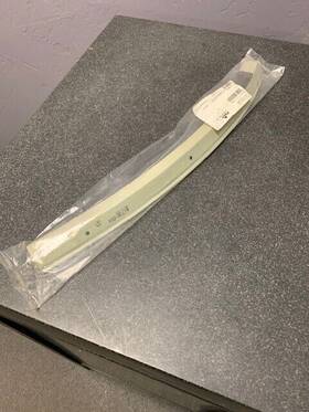 41738-004 Piper Navajo Windshield Retainer-new