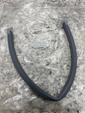 688-486 Piper Malibu Lower Cabin Door Seal Pn