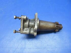 0924-1219 Piper 71675 Lycoming Io-540 Hydraulic Pump Adapter With Gear P/n 0924-1219 Piper 71675 Lycoming Io-540 Hydraulic Pump Adapter With Gear P/n
