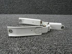 Pa34-200t Piper Aircraft Parts 96003-000 Link Assembly Stabilator Trim