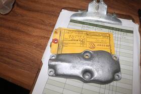 2810-00-118-9542 Pratt & Whitney 92128e-5 And R2800 Rocker Box Cover Pn Yellow Tag