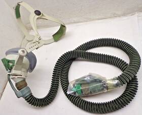 114027-26 Puritan-bennett Aero Systems Sweep-on Co Airplane Pilot Oxygen Mask -