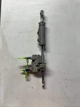 D212-1 Robinson R44 Hydraulic Servo P/n Core D212-1 Robinson R44 Hydraulic Servo P/n Core