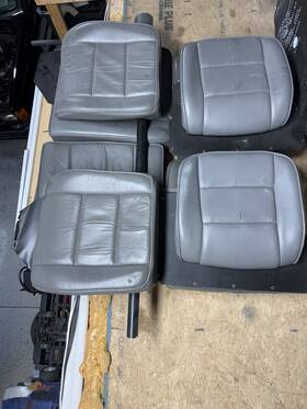 F936-2 Robinson Helicopter & Airplane Parts F936-1 R44 Pilot Co-pilot And Aft Seats Set Factory