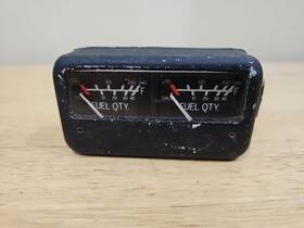C669562-0107 Rochester Gauges Inc. Model 6247-00163 Dual Fuel Gauge Cluster P/n