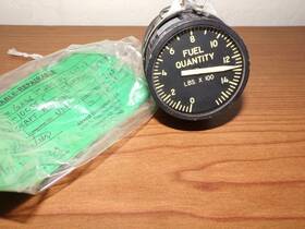 205-061-633-7 Simmonds Precision Bell 205 Helicopter Aircraft Fuel Qty Gauge