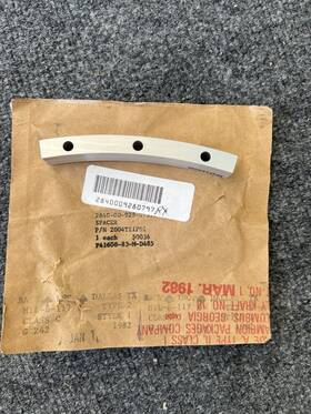 2004t21p01 Spacer Package Of Two 2 New Anti-icing Valve Spacers Part No
