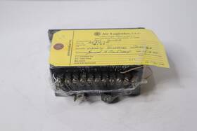 Ac31c-2 Spilsbury & Tindall And Antenna Control Unit - Serviceable With Yellow Tag