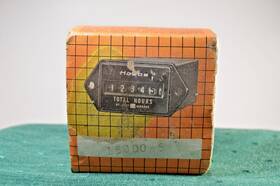 15000-5 Stewart Warner Vintage Nos Hobbs Minimeter 15000-5 Stewart Warner Vintage Nos Hobbs Minimeter