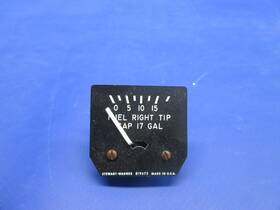 0425-783 Stewart Warner 819475 Rh Wing Tip Fuel Gauge 17 Gallon P/n Nos