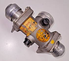 03c100 Sweetland 31331 3-way Check Valve -18 And -20 An Ports - Rocket Engine Nasa