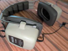 63710-000 Telex Th-900 Aviation Headphones Nrr 21 Decibels P/n Excellent