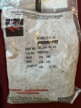 Cr3242-05-03 Textron Cherry New Aerospace Cherrymax Rivet P/n Cr3242-5-03 Quantity 10