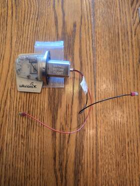 Uav-1002183-001 Uavionix Uav1002184-001 Led Tailbeacon Waas Gps Ads-b 14-28v
