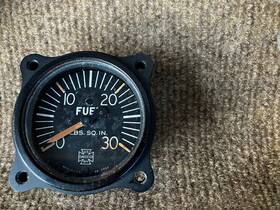 Us Gauge 7/8 -15 Classic Fuel Pressure Pn Aw- 1 Inch