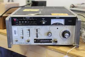 001-520 Wavetek Sg-1170/u Model 3001 Wave Generator With Kickstand Sg1170/u .001-520 Mhz E8