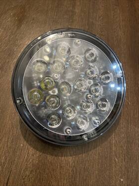01-0686911-30b Whelen Par46 Series Led Spotlight 12vdc