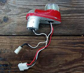 01-0771110-04 Whelen 28 Volt Aviation Light Beacon/strobe 7111004