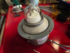 Sa-28 Whelen Self Contained Strobe
