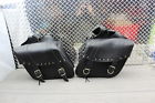 X021-02-40 Saddlemen Highwayman Classic Medium Saddlebags