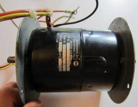 9z67-003-1 Zee Systems Motor Assembly P/n Used As Removed Spins Freely 24 Volts