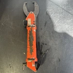Hstooling Hi-shear Pneumatic Alligator Squeezer Riveter 17283-17146 6800 Lbs.. Fixed Price $900.00.