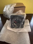 New Mitchell Aircraft 80 Psi Electric Oil Pressure Gauge D1-211-5052 BINR1. Fixed Price $98.97.