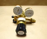 New Scott Airgas Oxygen Regulator 51-218B-580, 51218B580, Made In Usa. Fixed Price $89.99.
