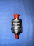 9910287-20 Cessna Pressure Switch SPDG-6410-3. Fixed Price $450.00.